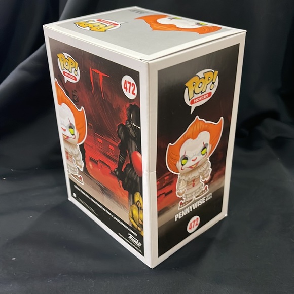 Funko Pop Pennywise with Boat - Picture 2 of 3